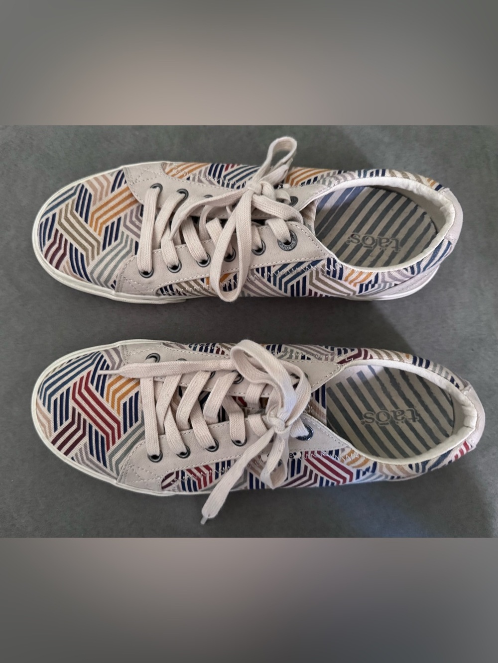 Taos Footwear White Canvas Sneakers with Multicolor Geometric Pattern